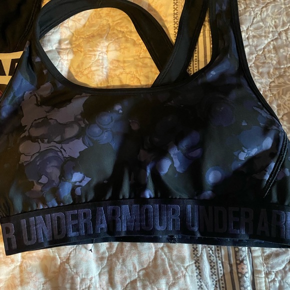 Under Armour Bras - Picture 4 of 7